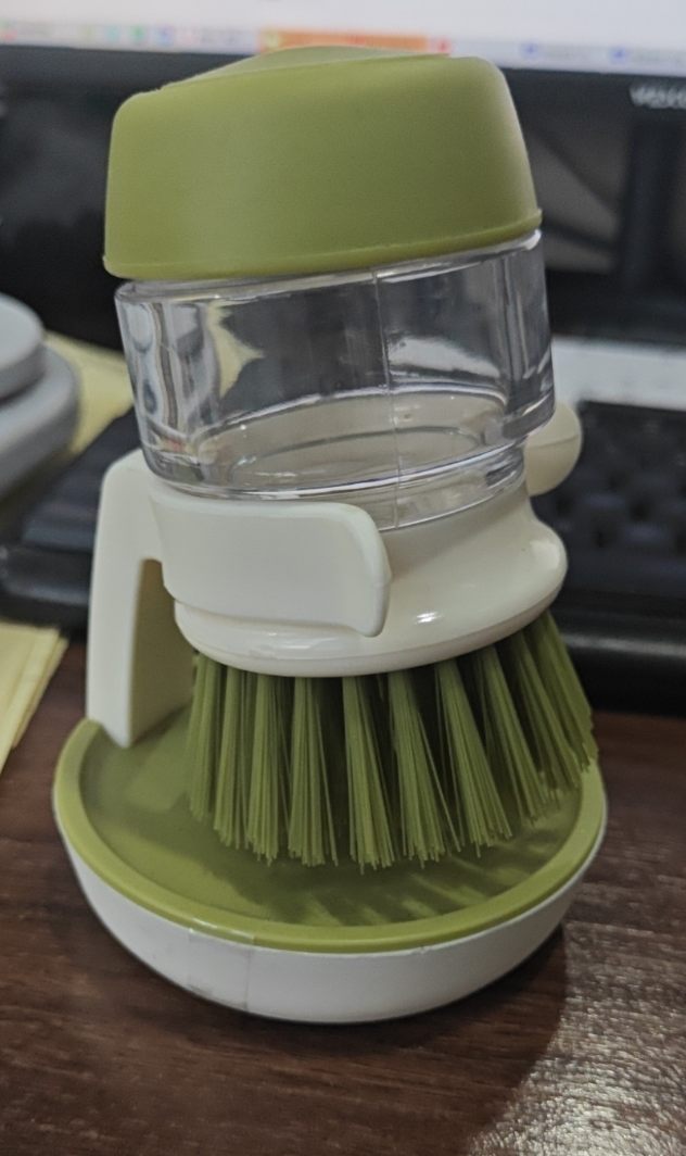 Soap-Dispensing Washing Up Brush - Refillable